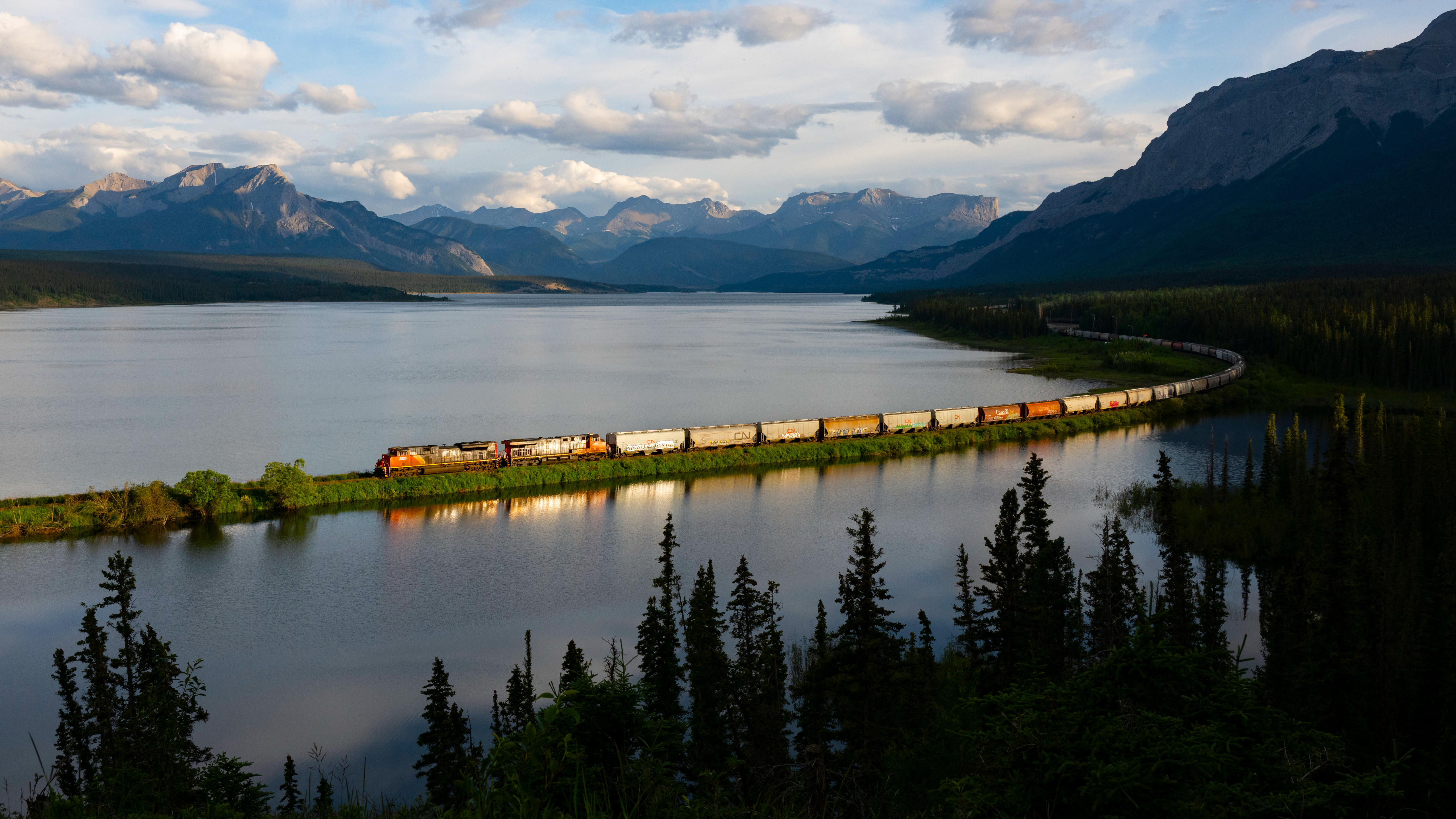 5120 x 2880wall_397219930ab472d1341bdbe8e20e9783.jpg